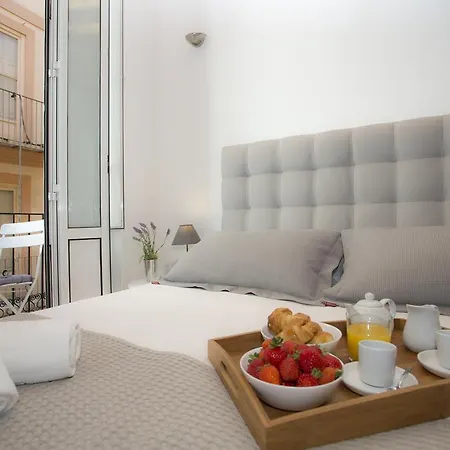 Apartment Trench *